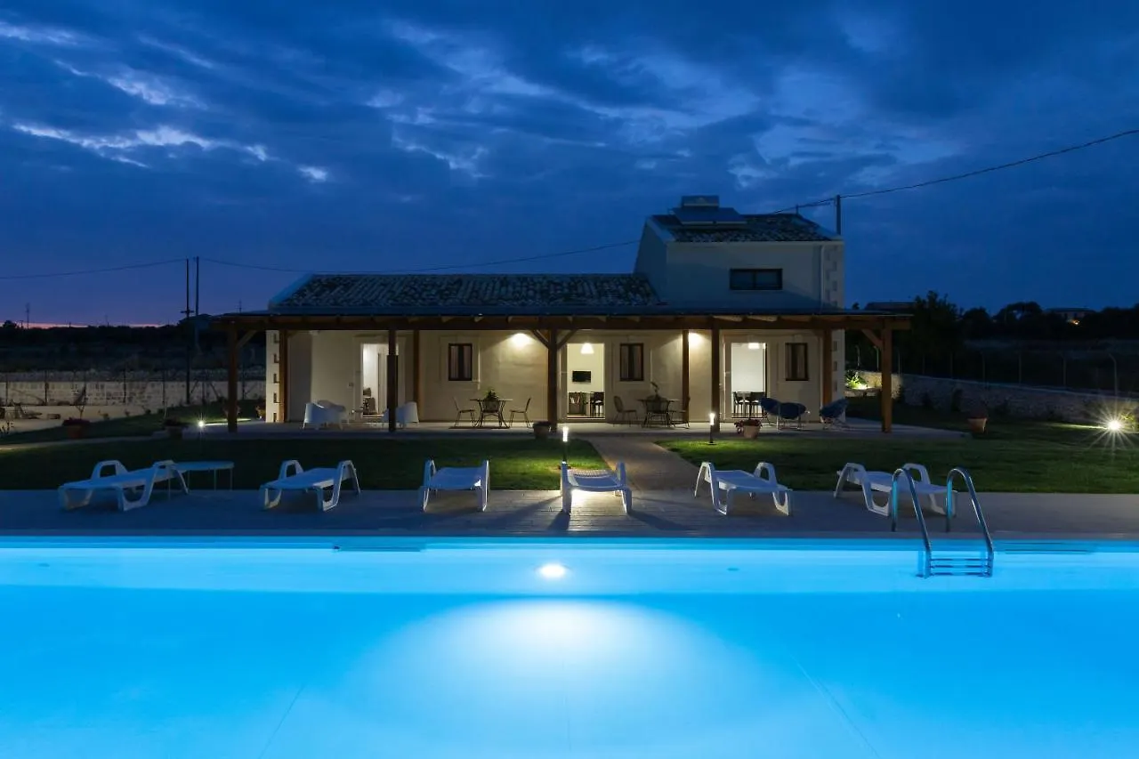 Emozioni Di Casa Barone Aparthotel Scicli 0*,